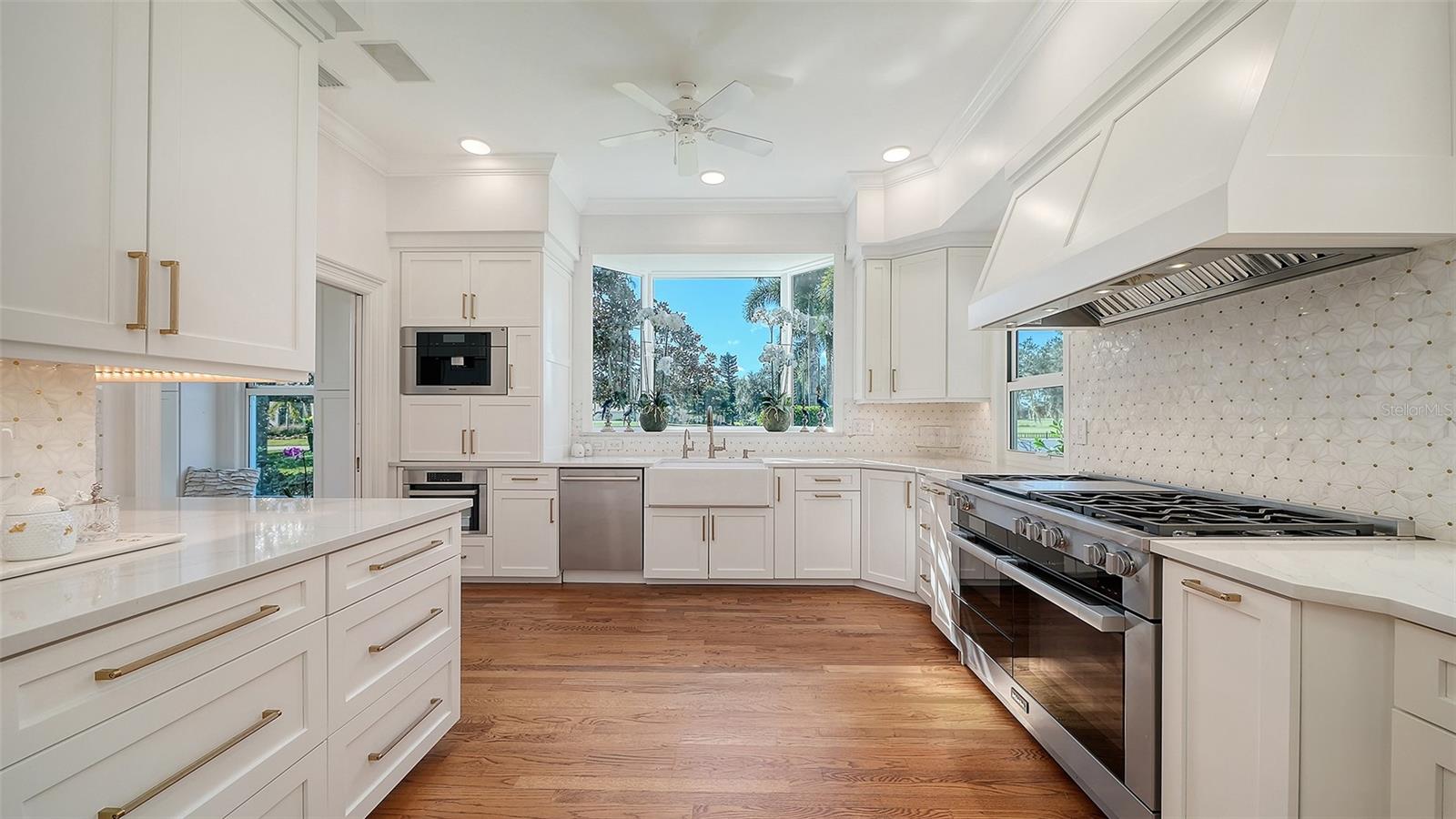 A4710732 Property Photo