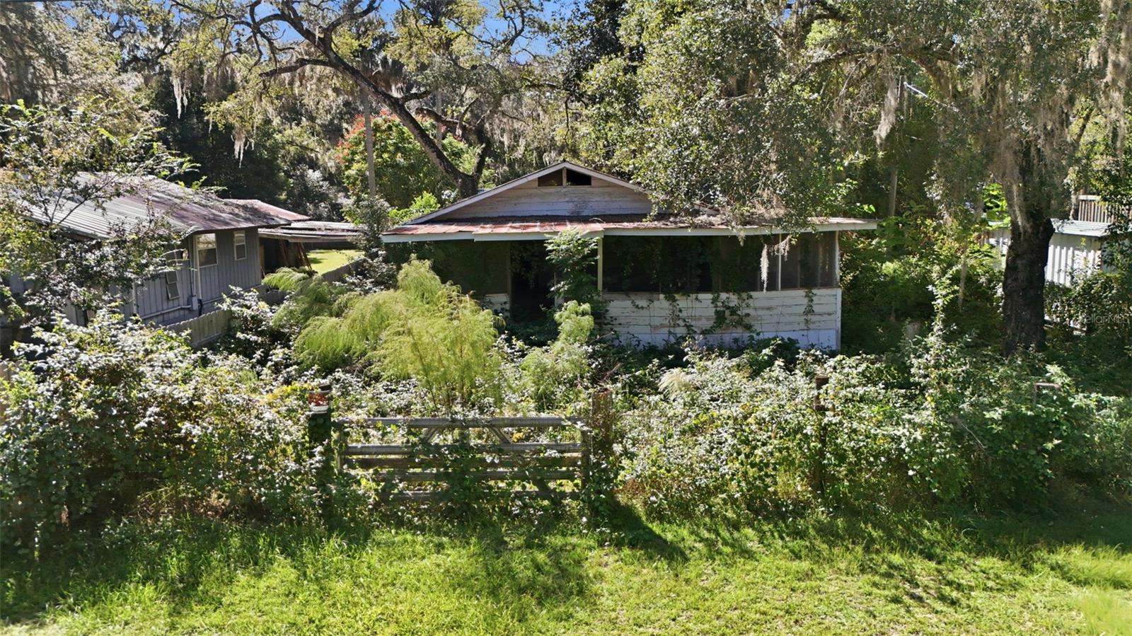 MLS# O6452608 Property Photo